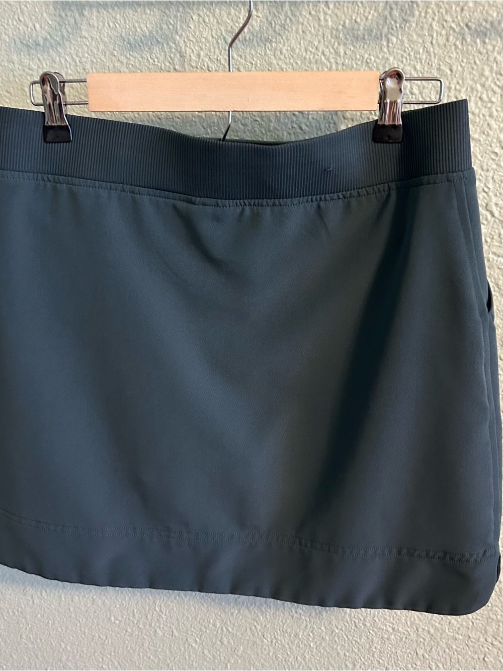 32Cool skirt/short, Olive Green Small